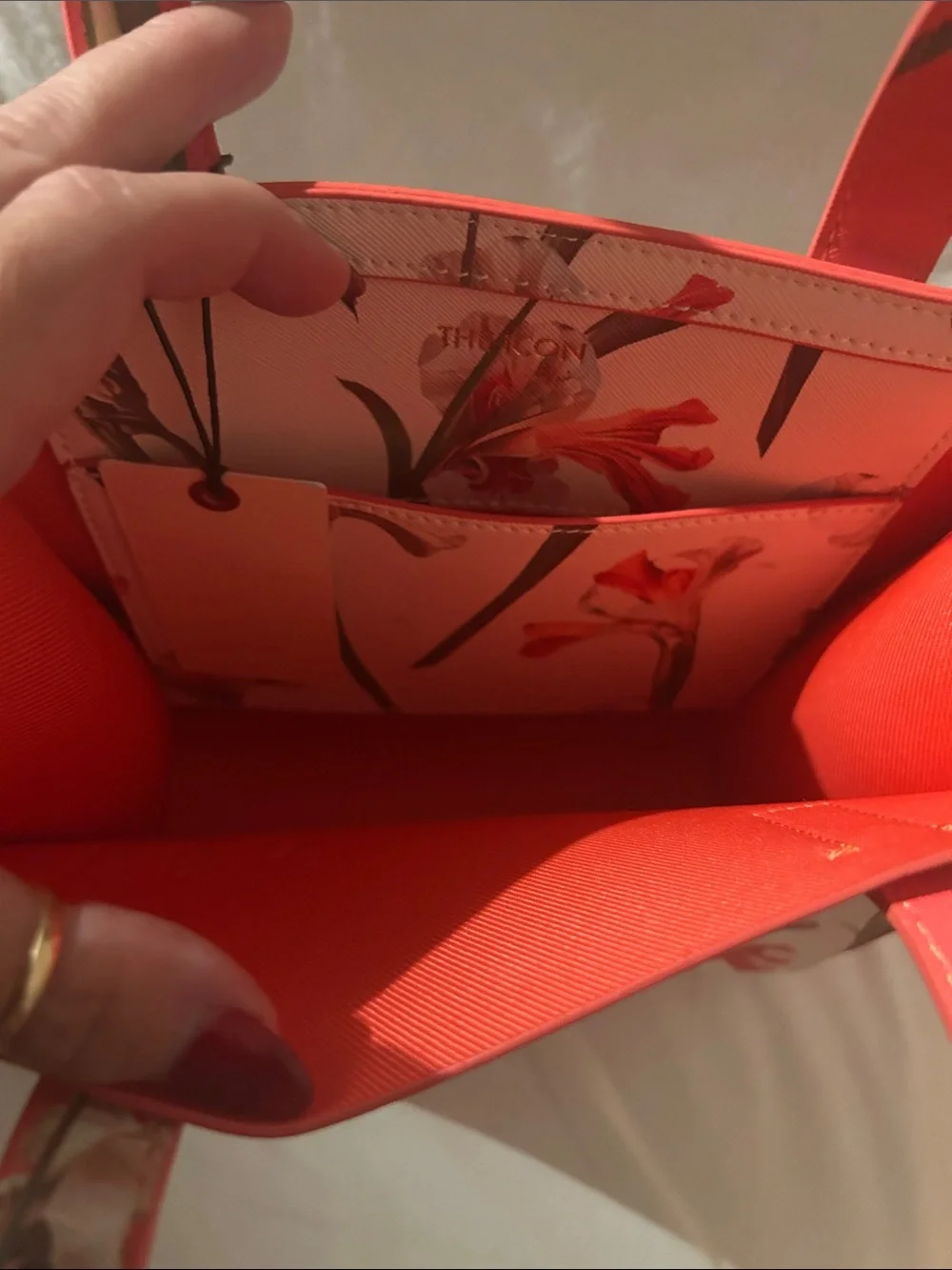 Ted Baker White The Icon Bag in Coral Colorway Iris Floral Tote NWT
